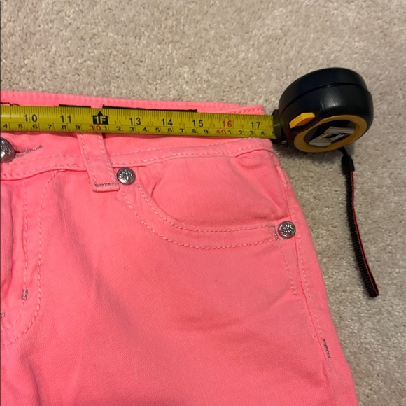 Miss Me Coral Capris - Picture 9 of 11